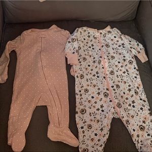 4 onesies in perfect condition. $8 for all 4!